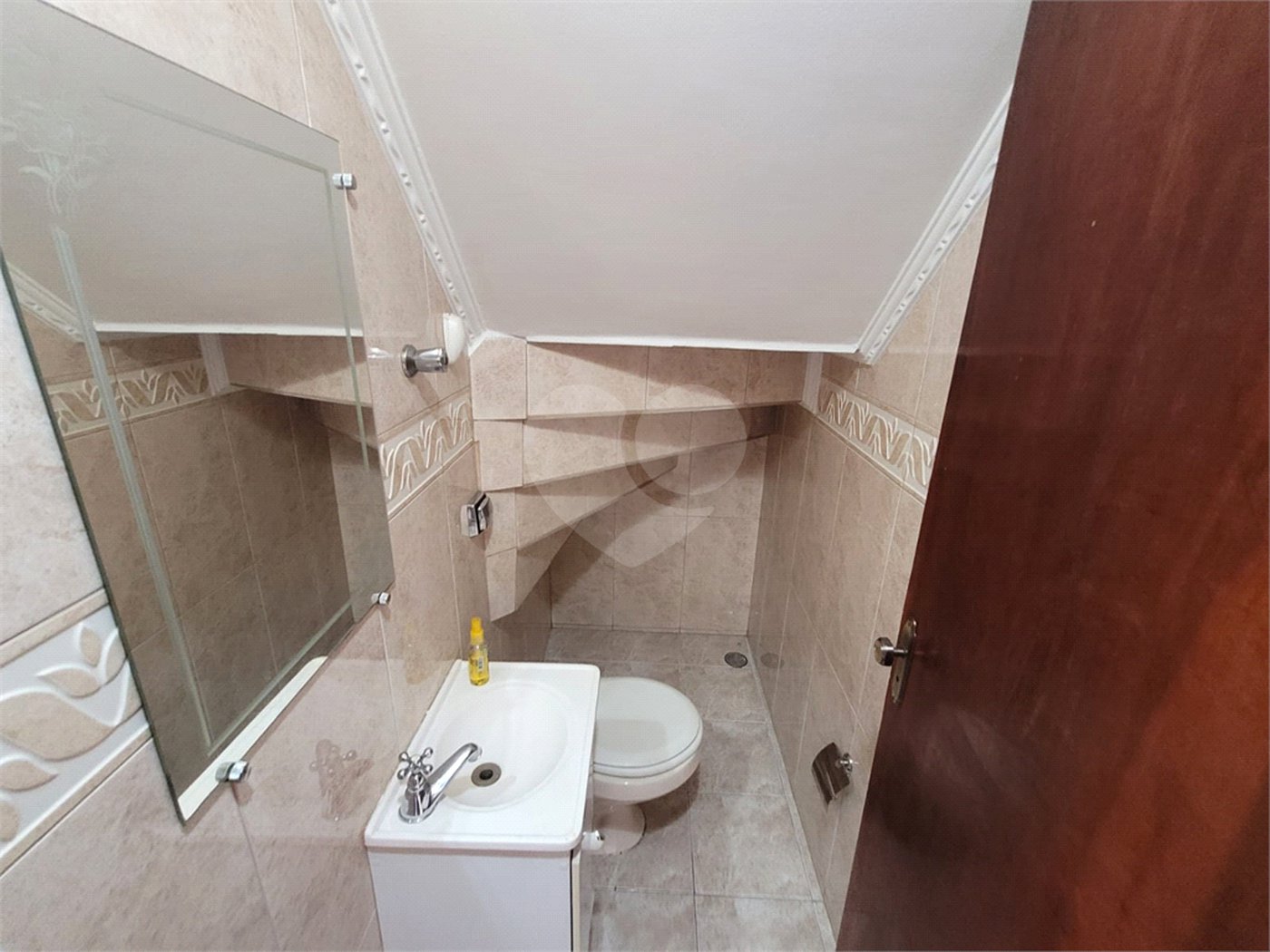 Sobrado à venda com 3 quartos, sendo 1 suíte, em Vila dos Remédios, São Paulo, SP