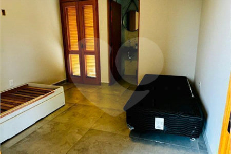 Casa à venda com 4 suítes no condomínio Associação Portal Ouro Verde, Atibaia - SP