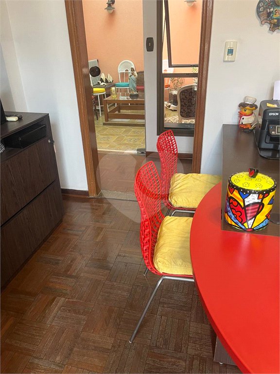 Sobrado à venda com 4 quartos, sendo 1 suíte,  em Jardim Leonor Mendes de Barros, São Paulo, SP