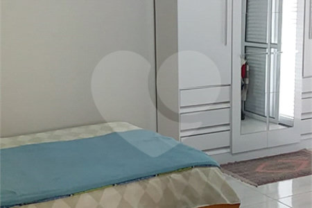 Sobrado à venda com 7 quartos, sendo 1 suíte, em Jardim São Paulo(zona Norte), São Paulo, SP
