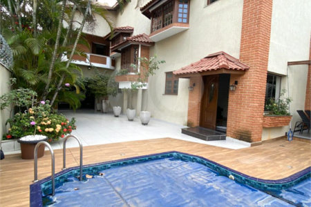 Casa à venda com 3 quartos, sendo 1 suíte, em Santana, São Paulo, SP