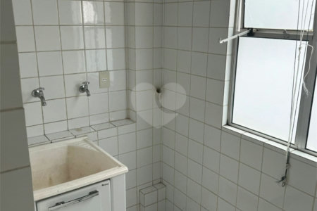 Casa à venda com 3 quartos, sendo 1 suíte, no condomínio Residencial Vera Lucia, Sorocaba - SP