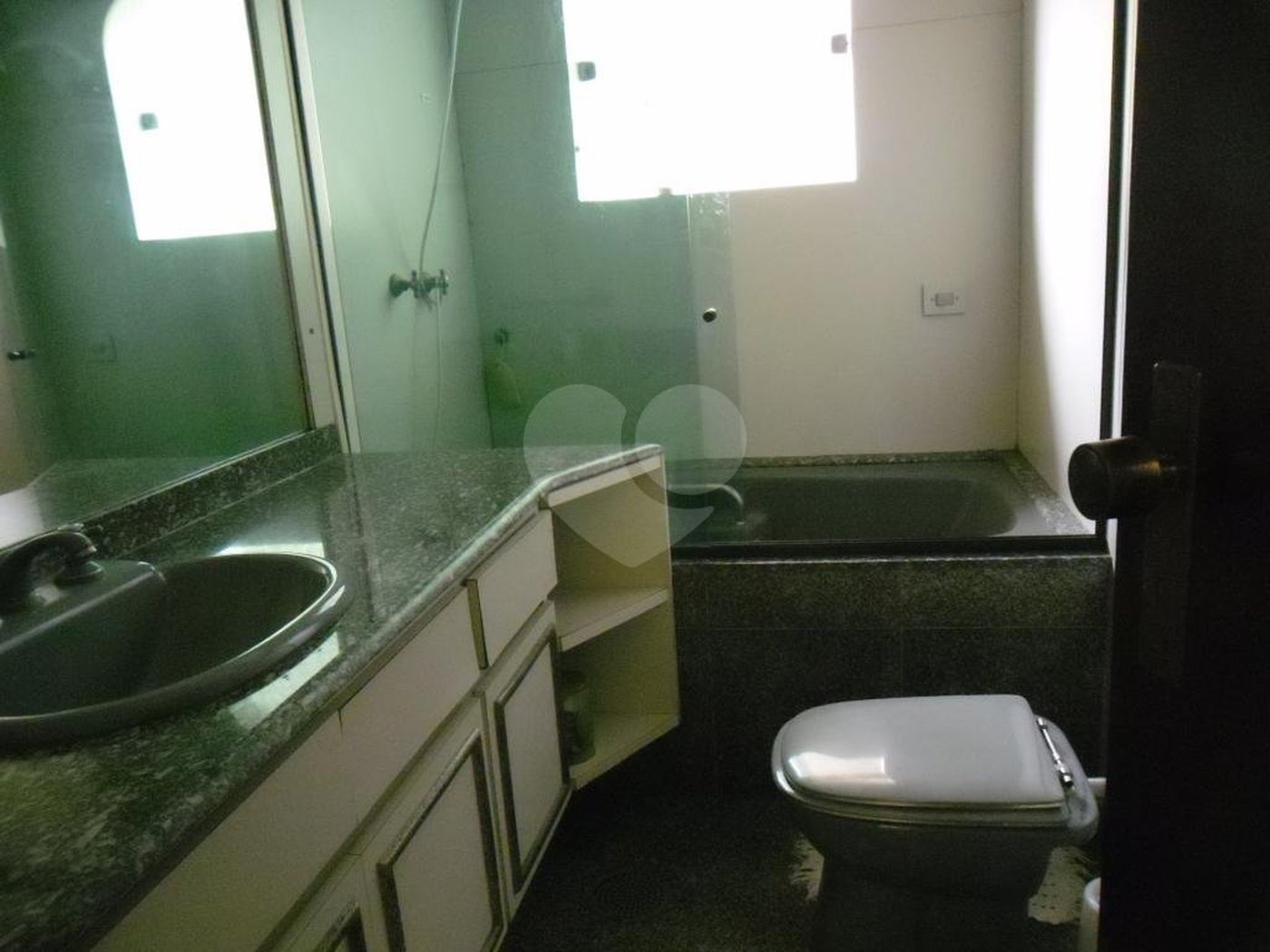 Sobrado à venda com 4 quartos, sendo 2 suítes, em Vila Mazzei, São Paulo, SP