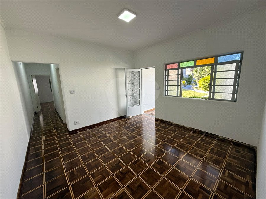 Casa Térrea à venda ou para alugar com 2 suítes em Alvinópolis, Atibaia, SP
