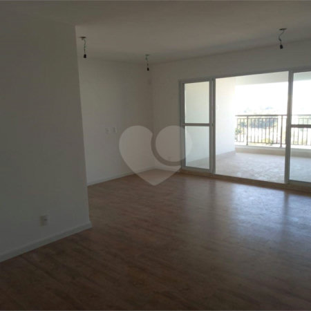 Apartamento à venda com 3 suítes em Jardim Caravelas, São Paulo, SP