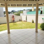 Casa à venda ou para alugar com 3 suítes no condomínio Residencial Jardim das Palmeiras, Vinhedo - SP
