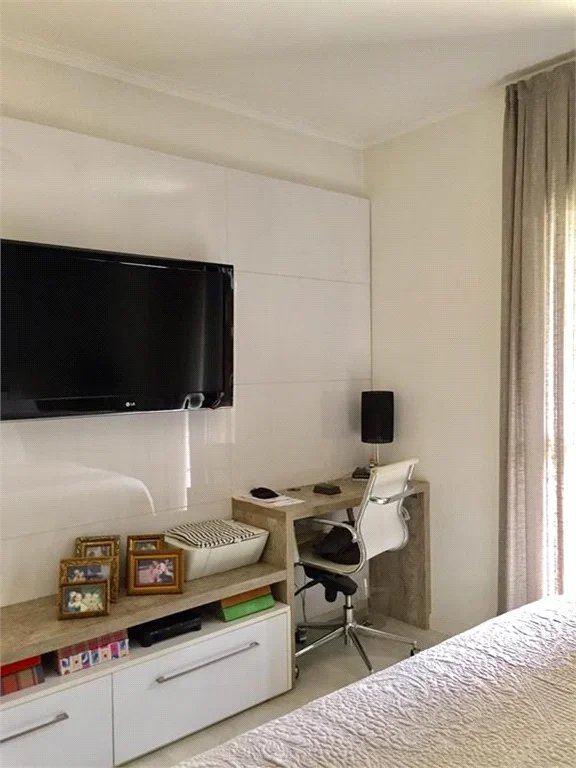 Apartamento à venda com 3 suítes em Vila Suzana, São Paulo, SP
