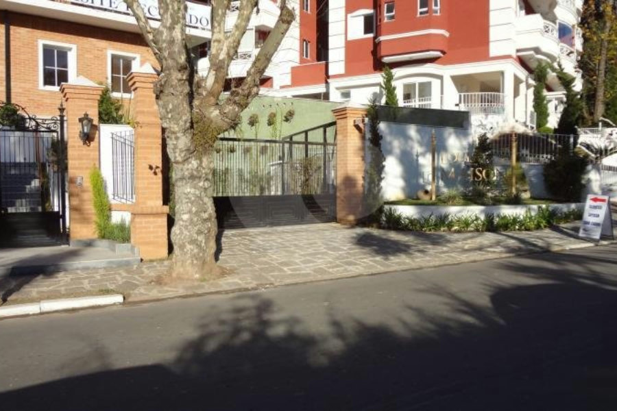 Duplex à venda com 6 suítes no Centro, Campos do Jordão, SP