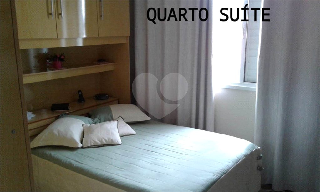Casa à venda com 5 quartos, sendo 4 suítes, no condomínio Village St. Louis, São Paulo - SP