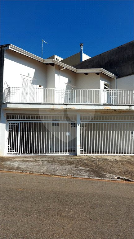 Sobrado à venda com 4 quartos, sendo 2 suítes, em Jardim Paulista, Atibaia, SP