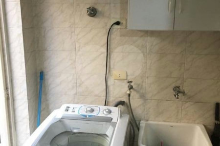 Casa à venda com 3 quartos, sendo 1 suíte, no condomínio Sobrado, São Paulo - SP