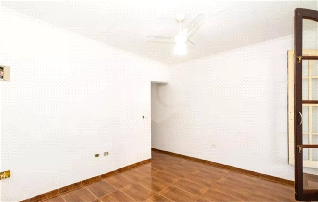 Casa à venda com 5 quartos, sendo 1 suíte, em Vila Rosália, Guarulhos, SP