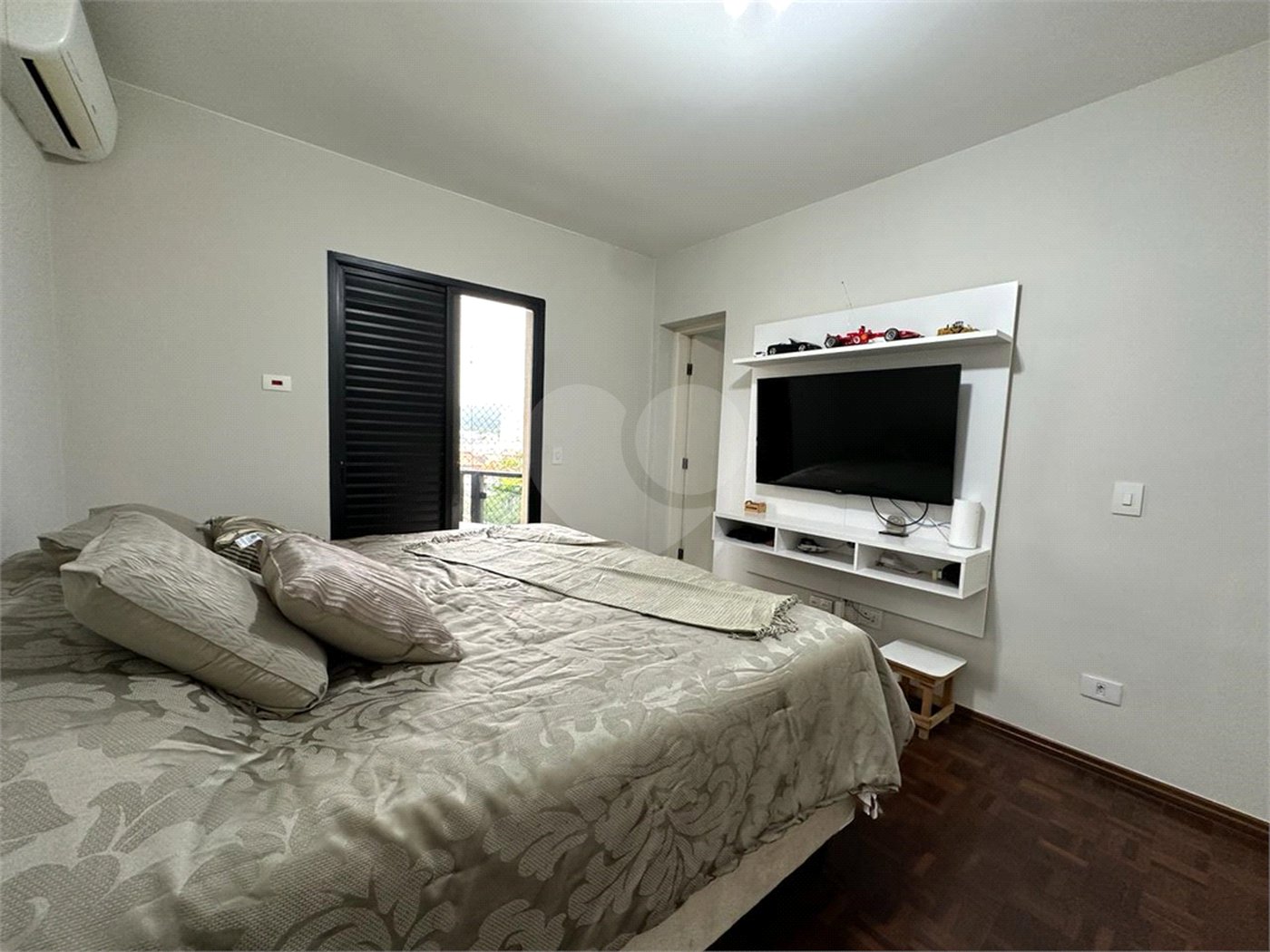 Apartamento à venda ou para alugar com 4 quartos, sendo 1 suíte, no Centro, Mogi das Cruzes, SP