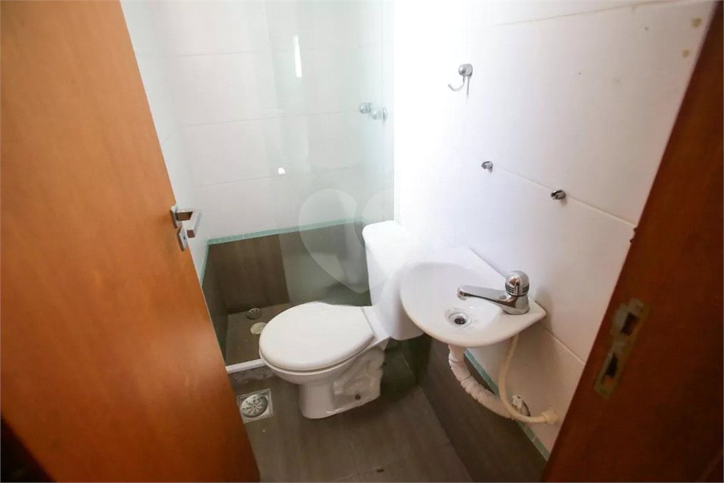 Casa à venda com 4 quartos, sendo 3 suítes, no condomínio Lícia de Alvarenga, Rio de Janeiro - RJ