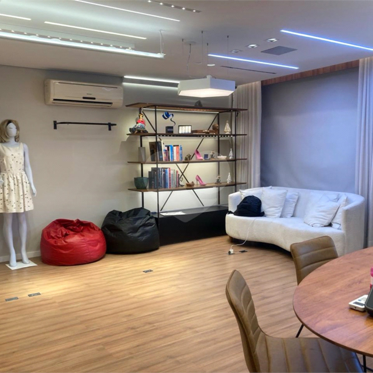 Sala à venda em Jardim Europa, São Paulo, SP