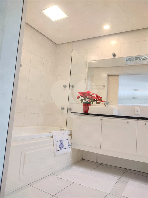Sobrado à venda com 3 quartos, sendo 1 suíte, em Jardim São Paulo(zona Norte), São Paulo, SP
