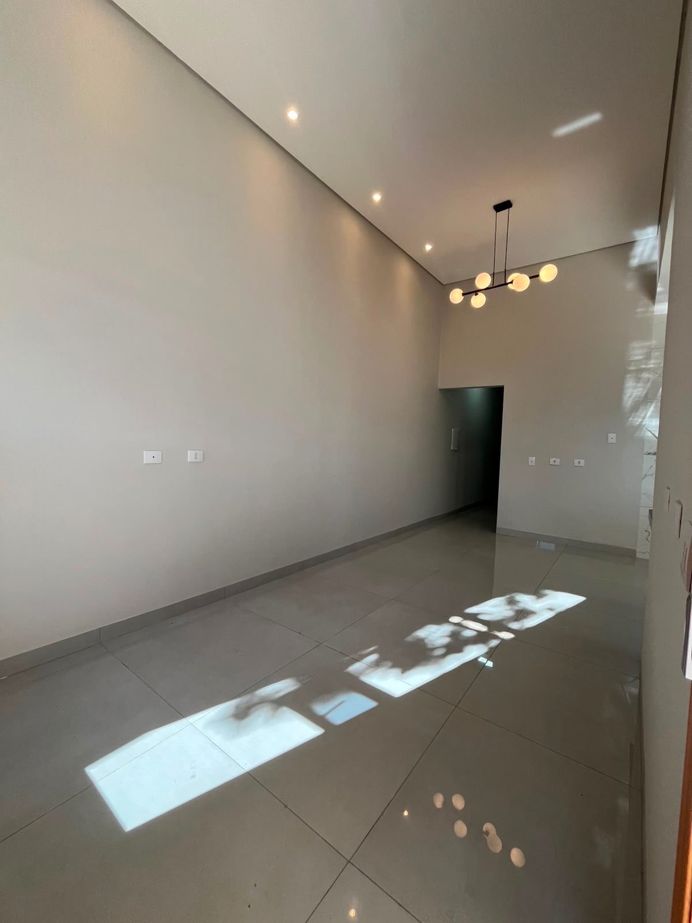 Casa à venda com 3 quartos, sendo 1 suíte,  em Bela Vista da Lagoa, Três Lagoas, MS