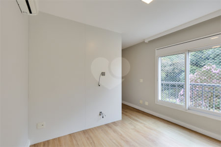 Apartamento à venda com 4 quartos, sendo 3 suítes, em Granja Julieta, São Paulo, SP