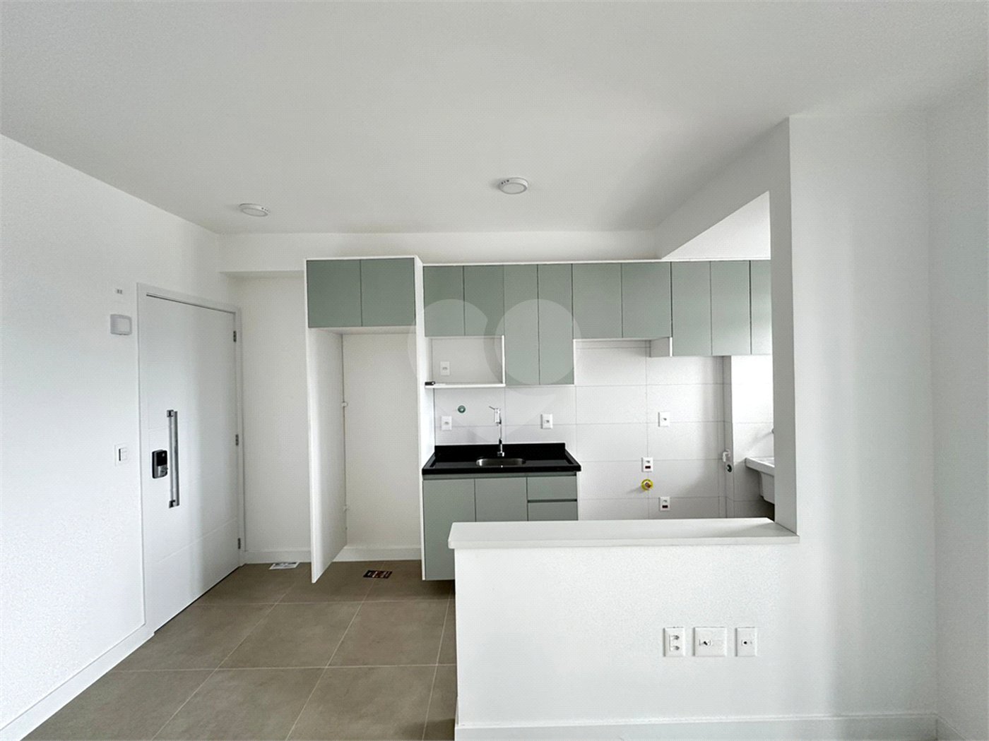 Apartamento para alugar com 1 suíte em Jardim Santa Helena, Suzano, SP