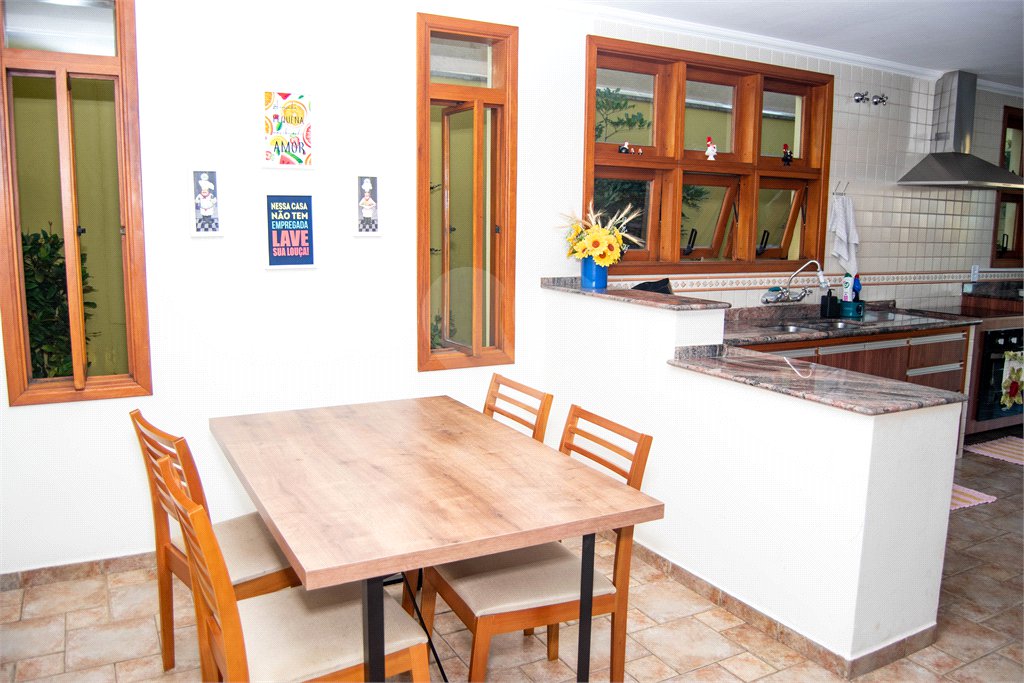 CASA ALTO PADRÃO - BAIRRO NOBRE