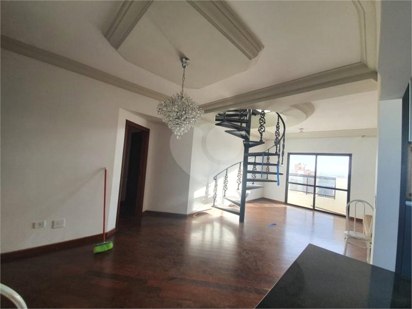 Apartamento Cobertura, no Condomínio Porto Sol.