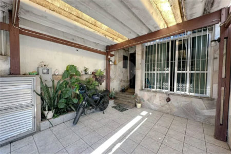 Casa à Venda | 112 m² | 3 dormitórios | 1 vaga no Bom Retiro!