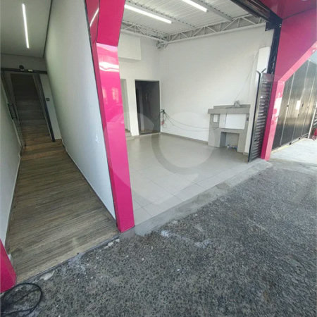 SALÃO COMERCIAL DE 100M² - RECEM REFORMADO