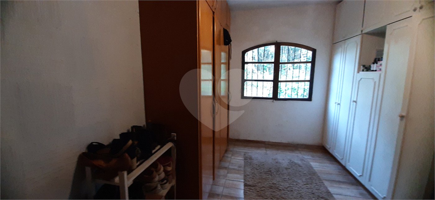Sobrado à venda com 3 quartos, sendo 1 suíte, em Serra da Cantareira, Mairiporã, SP