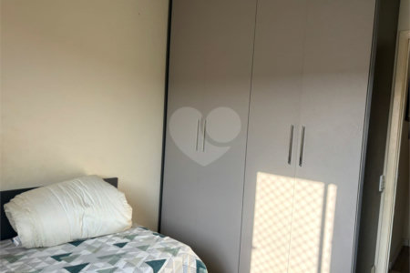 Casa à venda com 3 quartos, sendo 1 suíte, no condomínio Vila Nova Horizonte, Suzano - SP
