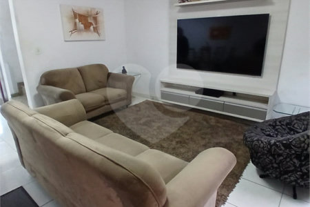 Casa à venda com 3 quartos, sendo 1 suíte,  em Alto Ipiranga, Mogi das Cruzes, SP