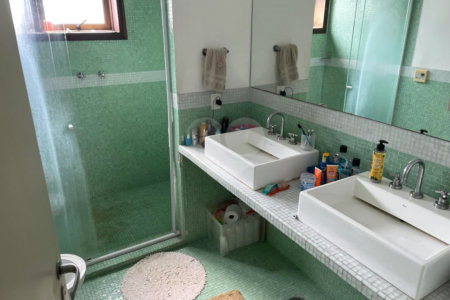 Casa à venda com 4 quartos, sendo 1 suíte, em Vila Morumbi, São Paulo, SP