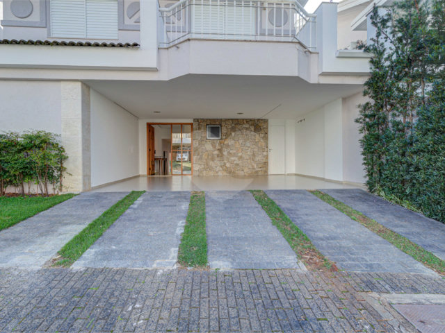 Casa à venda com 4 suítes no condomínio Ville de Marseille, São Paulo - SP