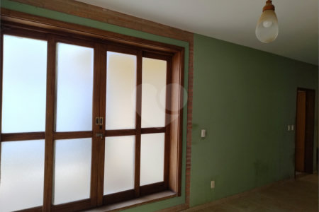 Excelente sobrado para venda no residencial Parati