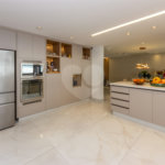Casa à venda com 3 suítes no condomínio Reserva 8, São Paulo - SP