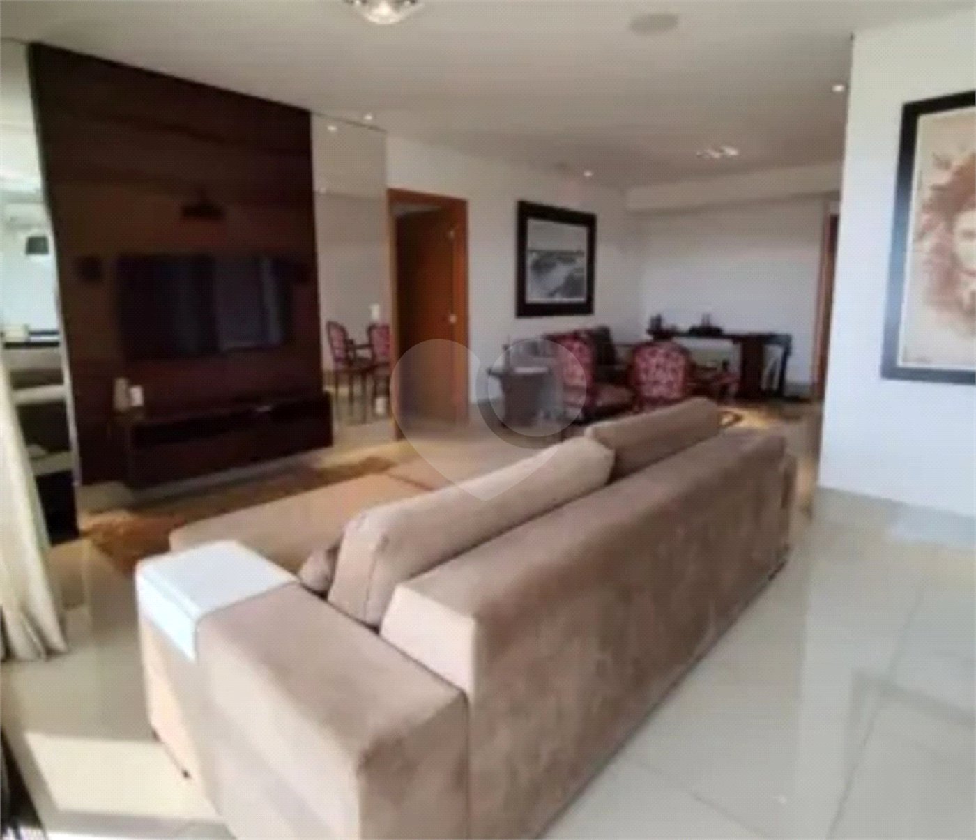 Apartamento à venda com 3 suítes em Santa Rosa, Cuiabá, MT