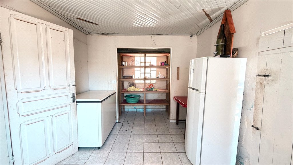 Casa à venda com 2 quartos, sendo 1 suíte, no Centro, Três Lagoas, MS