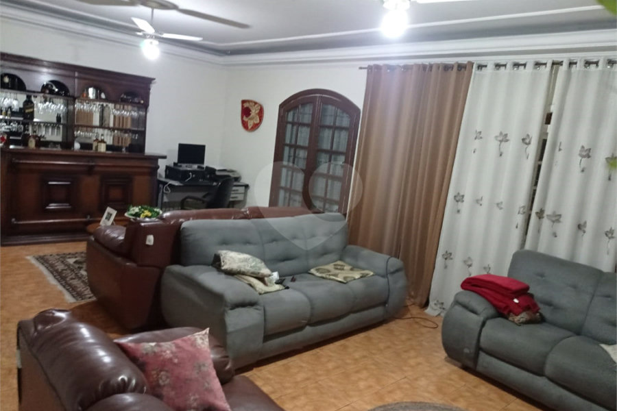 Casa à venda com 5 suítes em Vila Medeiros, São Paulo, SP