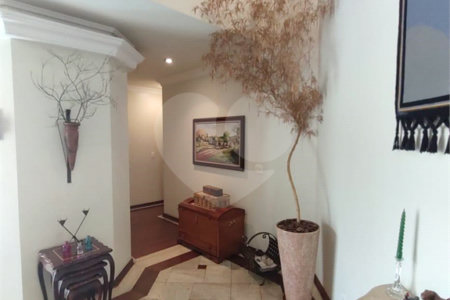 Casa à venda com 5 quartos, sendo 4 suítes, no condomínio Rancho Dirce, Sorocaba - SP