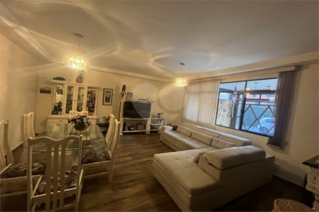 Sobrado à venda com 3 quartos, sendo 1 suíte, em Vila Aurora (zona Norte), São Paulo, SP