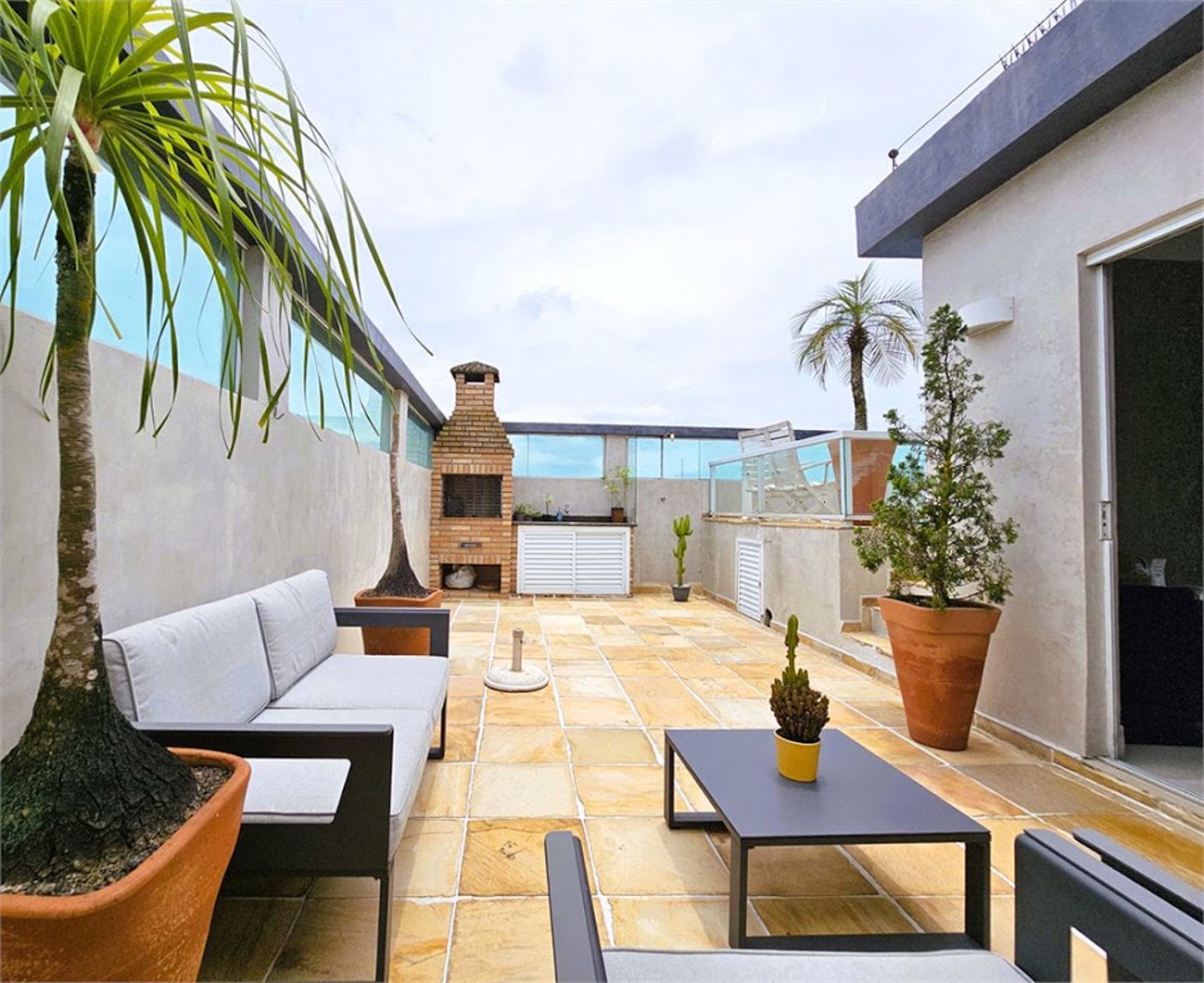 Apartamento Residencial à venda, Ponta da Praia, Santos - AP1069.