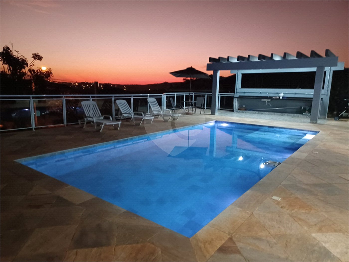 Casa à venda com 2 quartos, sendo 1 suíte, no condomínio Terras de Mont Serrat, Salto - SP