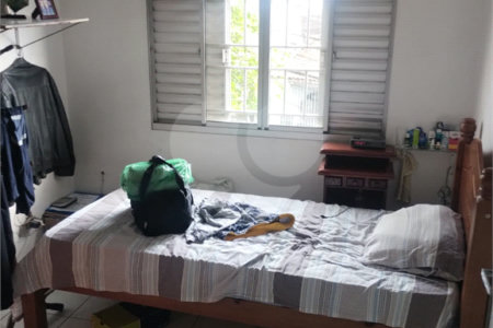Sobrado à venda com 3 suítes em Vila Marari, São Paulo, SP