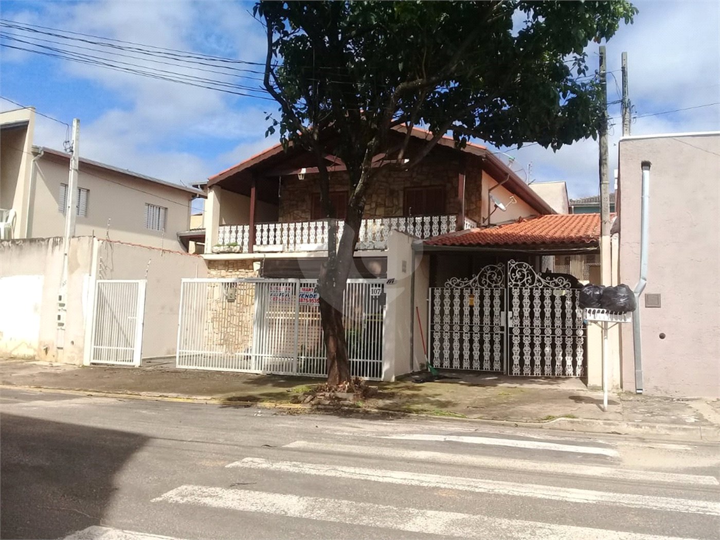 Sobrado à venda com 4 quartos, sendo 2 suítes,  em Jardim Regina, Indaiatuba, SP