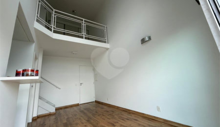 Duplex à venda ou para alugar com 1 suíte em Vila Nova Conceição, São Paulo, SP
