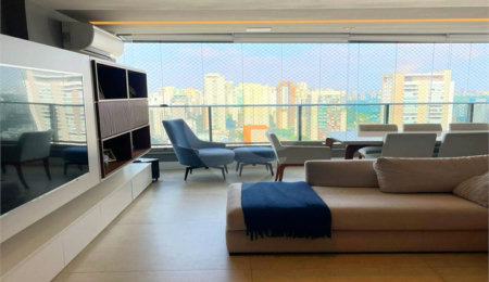 Apartamento à venda com 2 suítes em Brooklin, São Paulo, SP