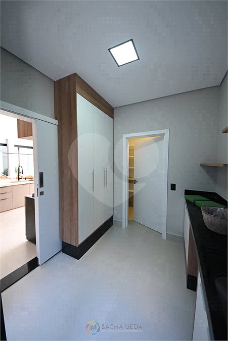 Casa à venda com 4 suítes no condomínio Residencial Dona Maria Candida, Indaiatuba - SP