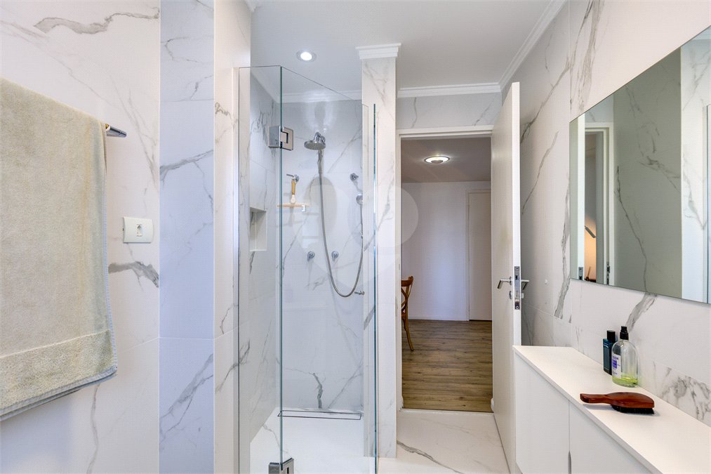 Apartamento à venda com 3 quartos, sendo 1 suíte, em Granja Julieta, São Paulo, SP