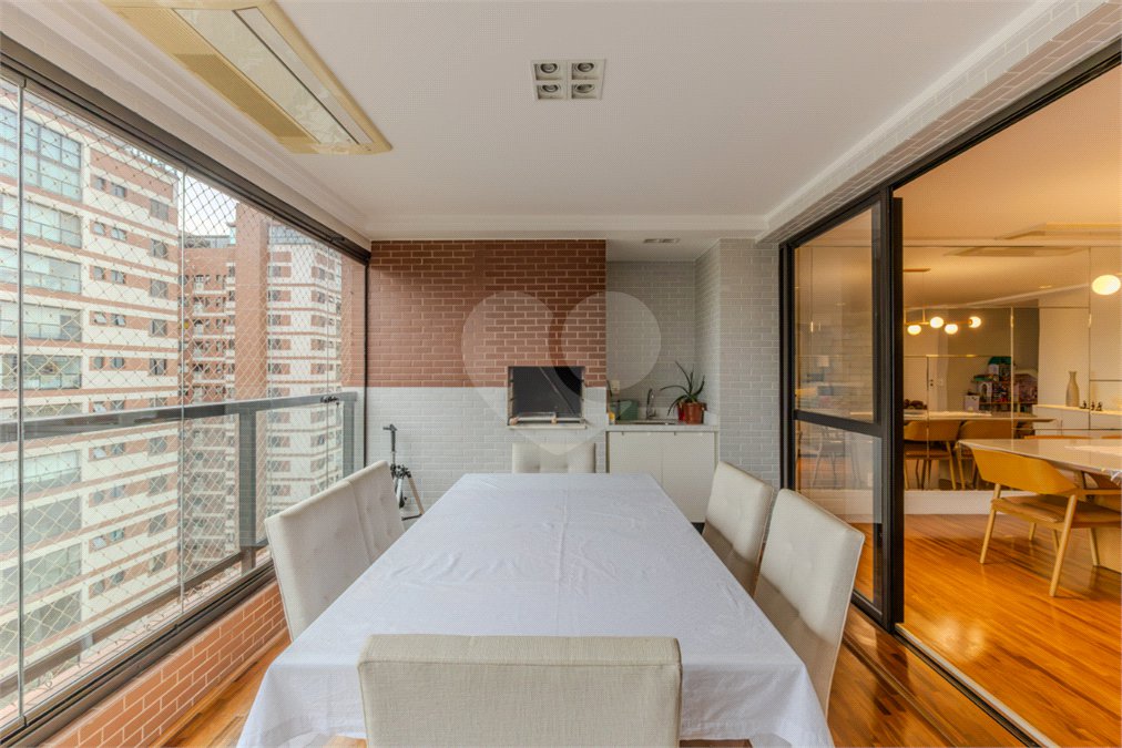 Apartamento à venda com 3 suítes em Chácara Santo Antônio, São Paulo, SP