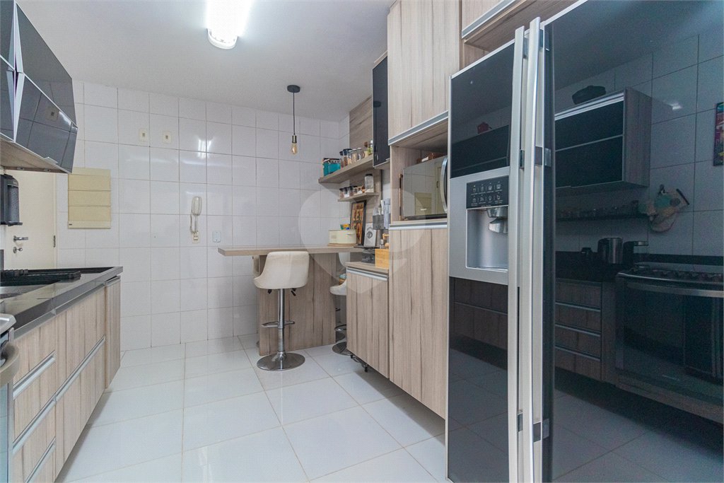 Casa à venda com 4 suítes no condomínio Vila Inglesa, São Paulo - SP