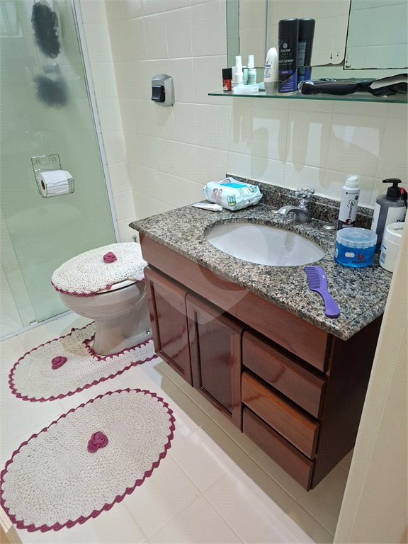Apartamento à venda com 2 quartos em Parque Maria Domitila, São Paulo, SP